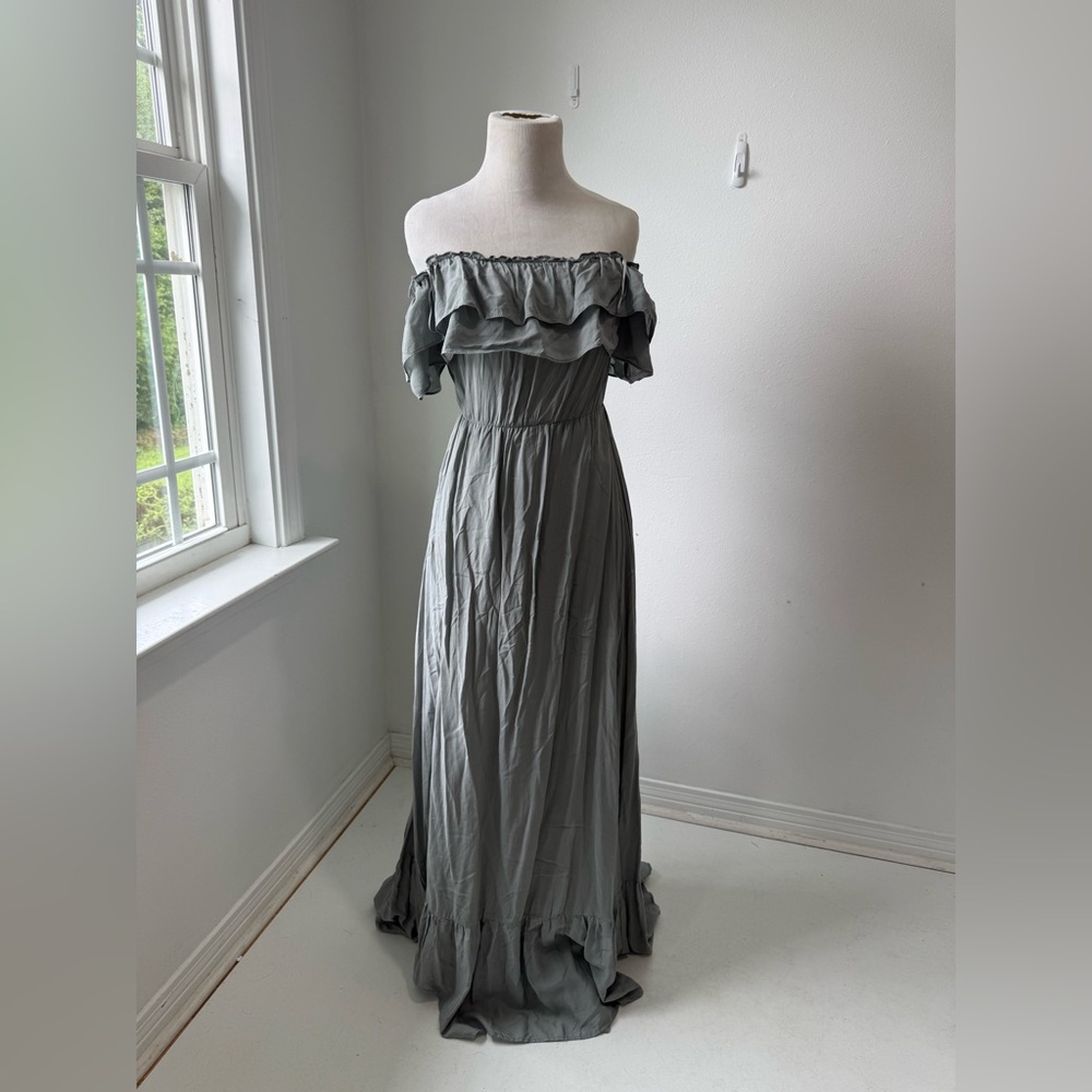 Elegant Off-Shoulder green gray Dress